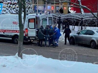 Сергей Глазов - Два человека убиты и трое ранены во время стрельбы в московском МФЦ - bloknot.ru - Москва - Москва