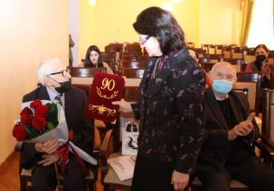 90 лет Тофигу Бакиханову! Коллеги поздравляют юбиляра (ФОТО) - trend.az - Азербайджан - республика Нахчыванская