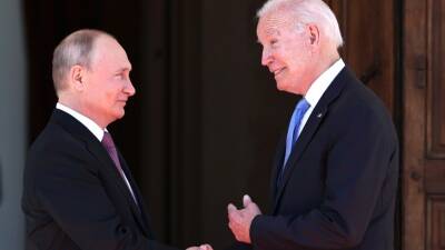 Владимир Путин - Дмитрий Песков - Джо Байден - Путин и Байден начали двусторонние переговоры по видеосвязи - mir24.tv - Россия - США - Украина - Сочи - Афганистан