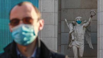 Ученые назвали мужчин главными разносчиками коронавируса - iz.ru - Израиль - шт. Колорадо