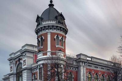 В Ульяновске открылась выставка в честь 300-летия Российской империи - lenta.ru - Ульяновск - Российская Империя