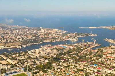 Неизвестные тайно перепродали квартиры россиян в Крыму - lenta.ru - Крым - Севастополь