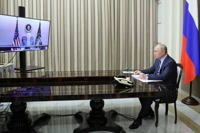 Владимир Путин - Юрий Ушаков - Джо Байден - Стало известно о смягчении риторики Байдена по санкциям в ходе беседы с Путиным - lenta.ru - Россия - США - Украина - Вашингтон - с. Путин