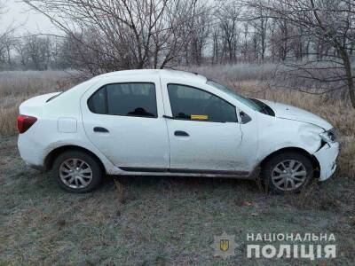 В Харьковской области работник автомойки с приятелем угнали машину и сбили человека, он в больнице без сознания – полиция - gordonua.com - Украина - Харьковская обл.