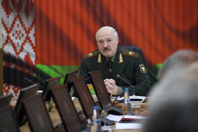 Александр Лукашенко - Лукашенко: через сутки правления оппозиции в Беларуси блок НАТО стоял бы под Смоленском - obzor.lt - Смоленск - Белоруссия