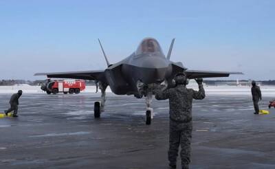 На Хоккайдо экстренную посадку совершил истребитель F-35 Сил самообороны Японии - topwar.ru - Япония