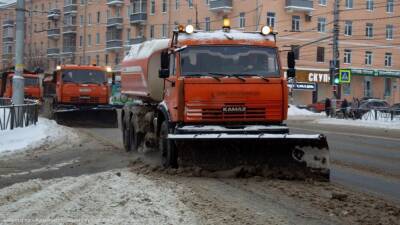 Снег на улицах Рязани убирают 100 единиц техники - 7info.ru - Рязань