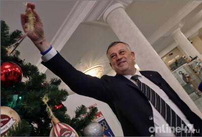 Александр Дрозденко - Почти 6 000 подарков от области получат юные ленинградцы к Новому году - online47.ru - Ленинградская обл.