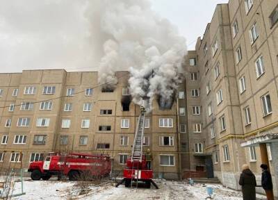 Причиной мощного пожара в пятиэтажке на Урале стал взрыв бытового газа - province.ru - Россия - Свердловская обл. - Невьянск