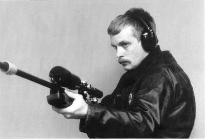 Валерий Горелых - В Екатеринбурге умер подполковник МВД Николай Лапин, установивший рекорд Гиннесса - znak.com - Екатеринбург - Свердловская обл.