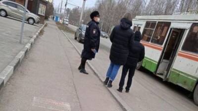 Без маски: в УМВД прокомментировали высадку подростка из автобуса - penzainform.ru - Россия - Пенза