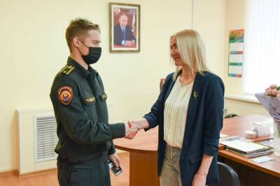 Пензенскому боксеру вручили знак и удостоверение Мастера спорта России - mk.ru - Россия - Пензенская обл.