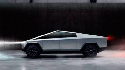 Илон Маск - Tesla Cybertruck - У Tesla Cybertruck будет версия с четырьмя моторами и полноуправляемым шасси - bin.ua - Украина - Twitter