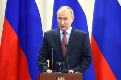 Владимир Путин - Кириакосом Мицотакисом - Путин назвал конфронтационной политику НАТО против России - mk.ru - Москва - Россия - Греция - Брюссель