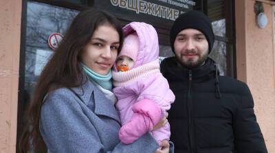 "Ходим с мужем на пары по очереди". Как студенты-родители совмещают пеленки с семинарами и лекциями - belta.by - Белоруссия