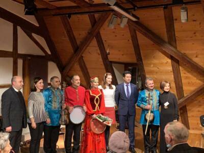 Швейцария - Перед матчем "Базель" - "Карабах" в Швейцарии прошел концерт азербайджанского мугама и танцев (ФОТО) - trend.az - Швейцария - Азербайджан - Карабах