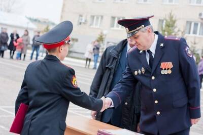 Суворовцев в Чите не будут вакцинировать от COVID-19, в других городах это вызвало протест - chita.ru - Екатеринбург - Чита