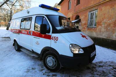 В Троице ребенок-инвалид выпал из окна третьего этажа - chel.mk.ru