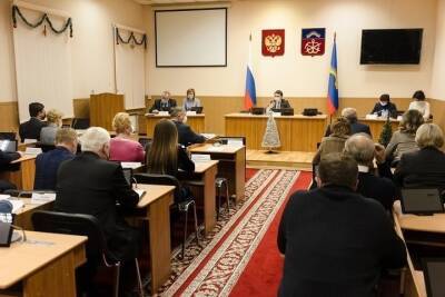 Андрей Чибис - Перед принятием бюджета глава Заполярья встретился с представителями думских фракций - murmansk.mk.ru