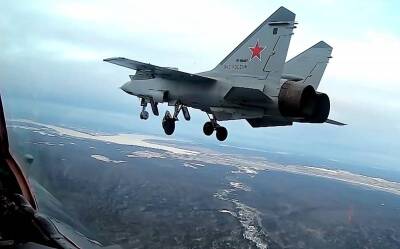 Россия расширила боевые возможности перехватчика МиГ-31 - topcor.ru - Россия