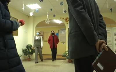 В Киеве учительница увольняется после языкового скандала, видео: "Горжусь тем, что я русская" - politeka.net - Украина - Киев - Киевская обл. - Киев