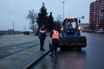 В Пензе провели противогололедную обработку и уборку территорий - mk.ru - Пенза