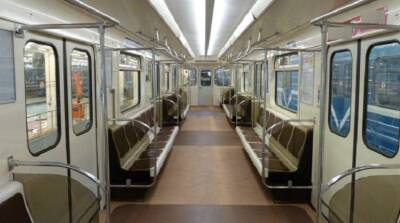 Метро Петербурга потратит 100 млн на белую краску и сиденья для «юбилейных» вагонов - neva.today - Санкт-Петербург