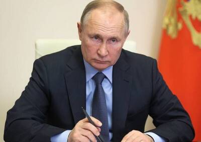 Владимир Путин - Путин высказался о введении QR-кодов в транспорте - ya62.ru - Россия