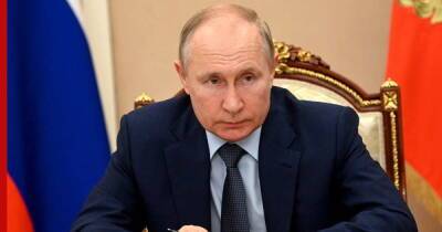 Владимир Путин - Путин заявил, что законопроекты о QR-кодах носят рамочный характер и требуют доработки - profile.ru - Россия