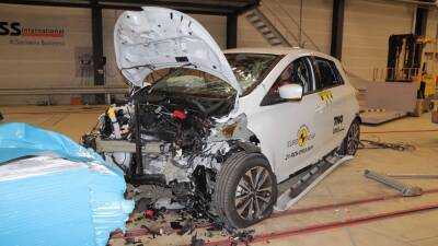 Euro NCAP провел краш-тесты электромобилей Renault Zoe и Dacia Spring — они показали «0» и «1» звезду соответственно [видео] - itc.ua - Украина