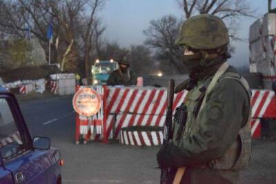 На Донетчине пьяный водитель спровоцировал стрельбу на блокпосту - lenta.ua - Украина - Киев - Донбасс - Мариуполь - Мариуполь