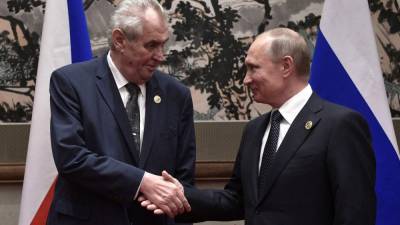Милош Земан - Президент Чехии готов обратиться за помощью к России в борьбе с COVID-19 - politros.com - Венгрия - Чехия