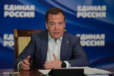 Дмитрий Медведев - Медведев оценил вероятность отключения России от глобальной сети - lenta.ru - США