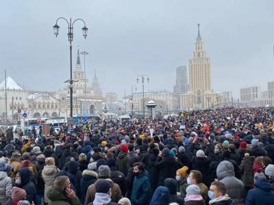 Владимир Путин - Иван Жданов - Навальный - В соцсетях запретили мат и политику, "суперуспешная" акция. Главное к 1 февраля - sobesednik.ru - США
