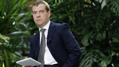 Дмитрий Медведев - Медведев призвал администрацию и пользователей соцсетей к вежливости - riafan.ru - Москва - США