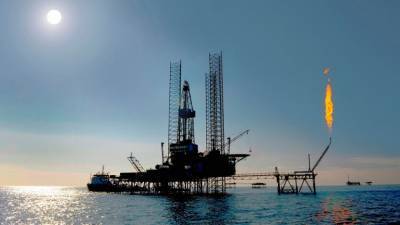 Константин Салаев - Баррель нефти Brent подорожал до 55,37 доллара - nation-news.ru