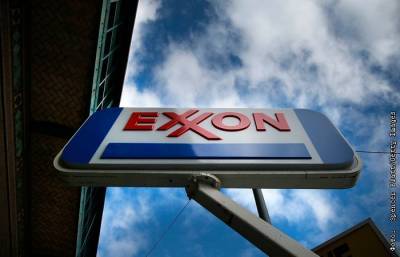 WSJ сообщила о переговорах о слиянии Exxon и Chevron - interfax.ru - Москва