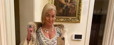 Анастасия Волочкова - После расставания с таинственным женихом Волочкова сменила прическу - runews24.ru