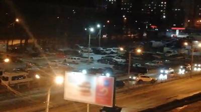 Шесть легковушек попали в ДТП на Московском проспекте в Воронеже: появилось видео - vestivrn.ru - Воронеж