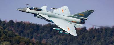 Возле Тайваня заметили китайские военные самолеты - runews24.ru - США - Тайвань