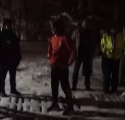 В Одессе подростки напали на пункт обогрева и принялись угрожать генералом: видео разборок - odessa.politeka.net - Одесса