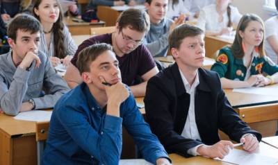 Отмена старших классов в украинских школах: почему родители школьников недовольны реформой - enovosty.com