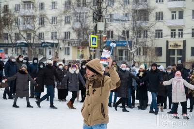 Алексей Навальный - В Нижнем Тагиле задержанные на митинге 31 января получают крупные штрафы - znak.com