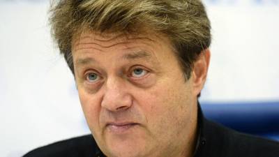 Солисту «Песняров» запретили въезд на Украину - gazeta.ru - Крым - Белоруссия - Минск