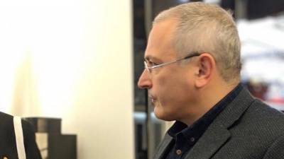 Михаил Ходорковский - Джефферсон Томас - Ходорковский распространил фейк о травматах и шокерах на незаконной акции - newinform.com