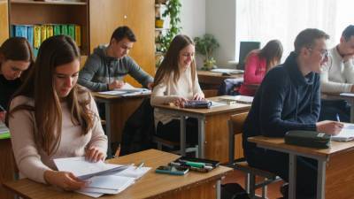 Сергей Шкарлет - Будут ли закрывать 10 –11 классы в Украине и что известно об идее профильной школы - 24tv.ua