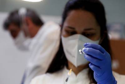 Вакцинация от коронавируса в Италии оказалась под угрозой - lenta.ru - США