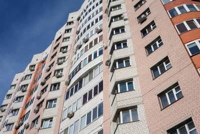 Сергей Рыженко - В Днепре девушка выпала из окна 14 этажа на голову мужчине - news.bigmir.net - Львов - Днепропетровск - Днепр