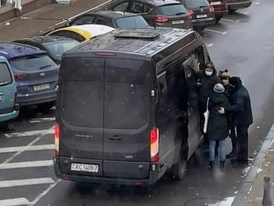 В Минске во время экскурсии задержали гида и туристов за "несанкционированное массовое мероприятие" - gordonua.com - Минск