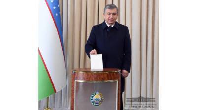 Шавкат Мирзиеев - Зачем Мирзиеев ускорил свои перевыборы - vesti.uz - Узбекистан